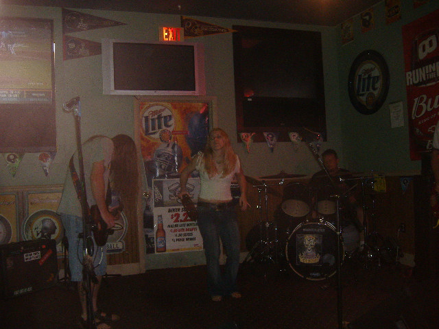 Jim on guitar, Michelle singing, and Lynn on drums. I didn't forget Asher on bass, he's in the next shot down.